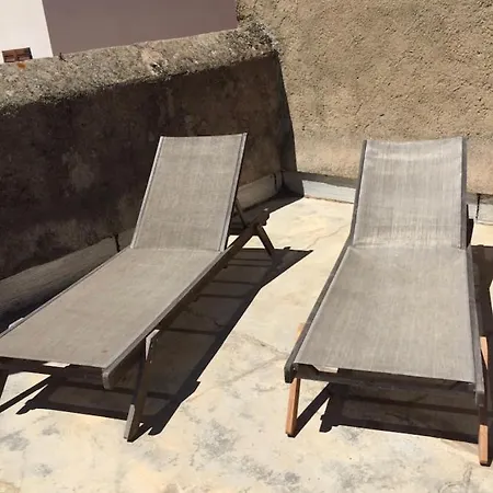 Casa Divota Au Coeur D'un Village Paisible