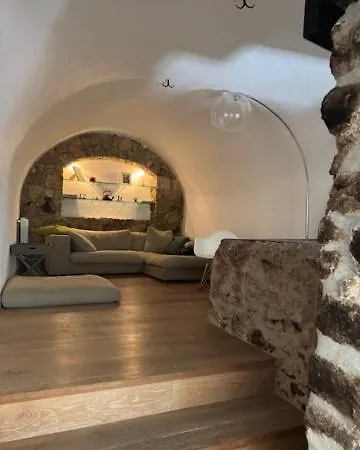 Casa Divota Au Coeur D'un Village Paisible